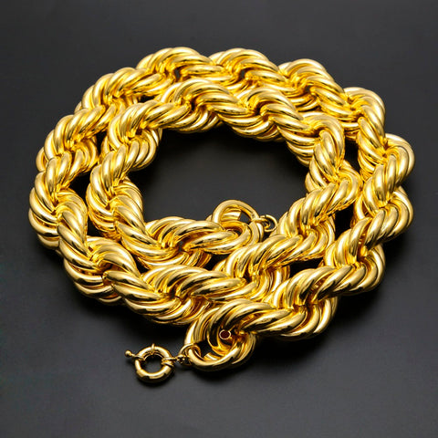 Cuban Chain in Yellow Gold